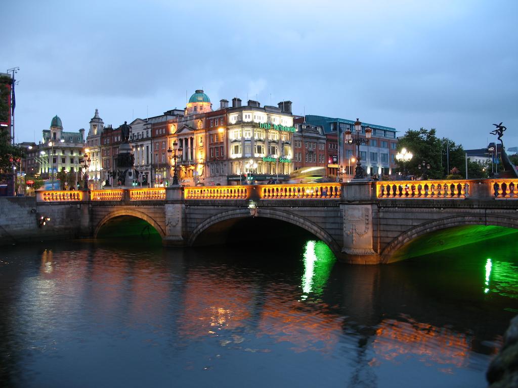 Paddy'S Palace Dublin Hostel Exterior photo