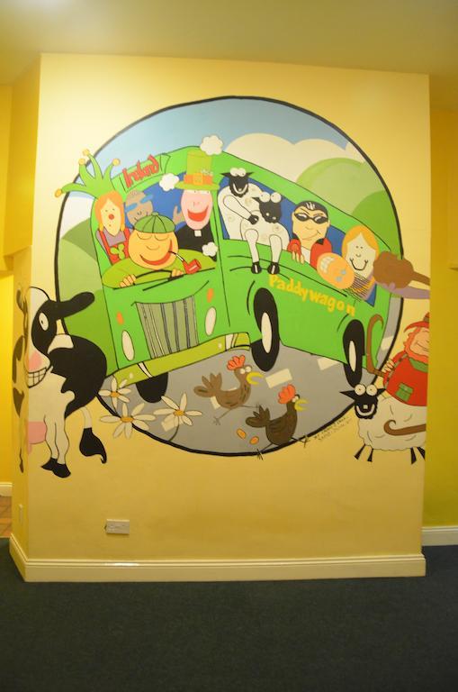 Paddy'S Palace Dublin Hostel Exterior photo